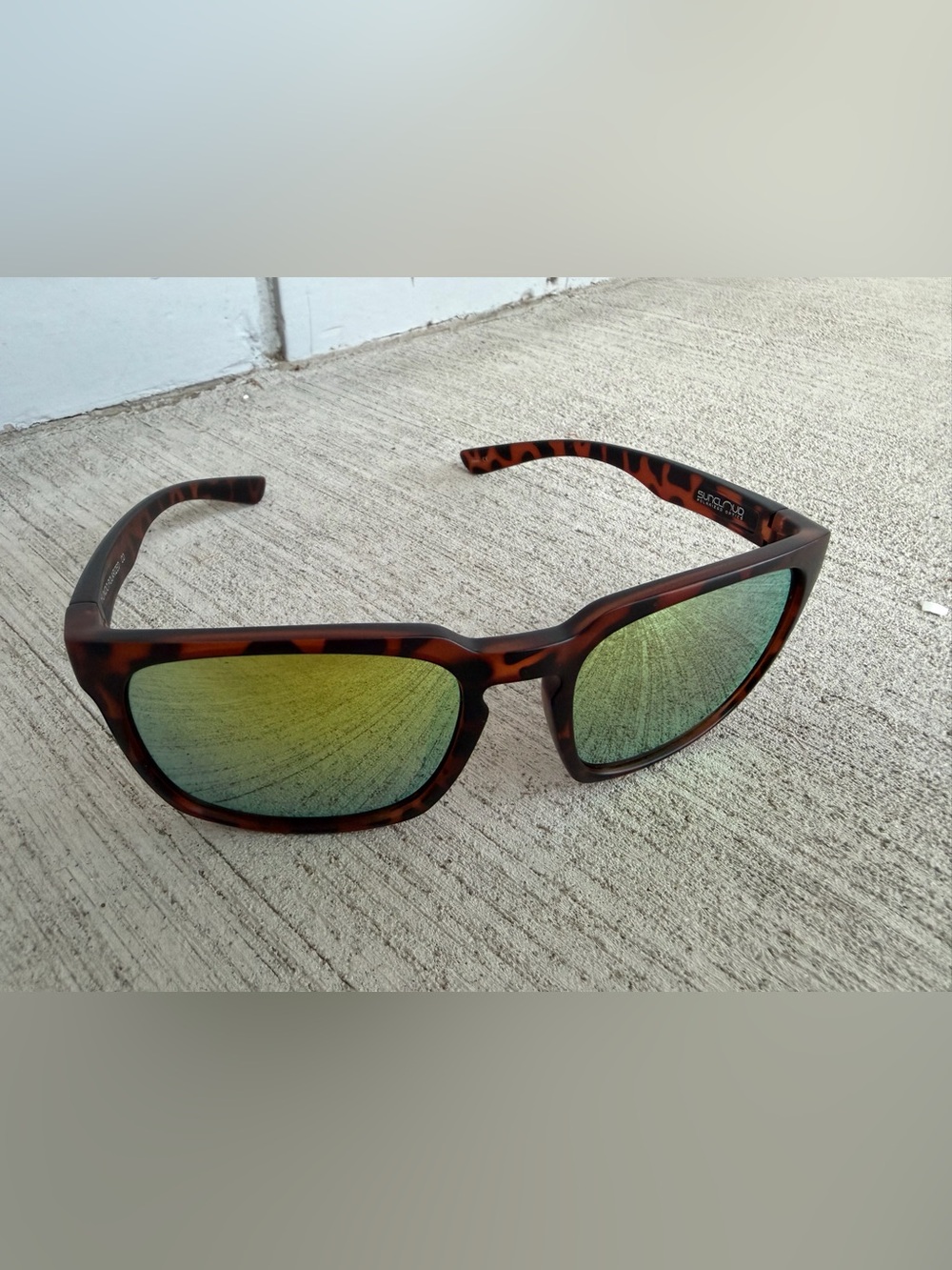 Suncloud Polarized Sunglasses Tortoise Frame Green Mirror Lenses Unisex